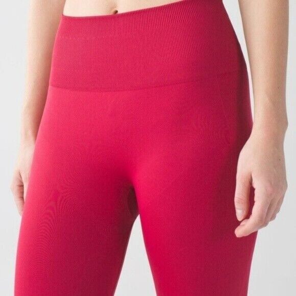 Lululemon Zone In Crop Size 6 Red‎ Seamless High Rise Yoga Leggings - Picture 6 of 16
